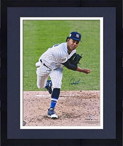 Çerçeveli Deivi Garcia New York Yankees İmzalı 16 x 20 Atış Fotoğrafı - İmzalı MLB Fotoğrafları